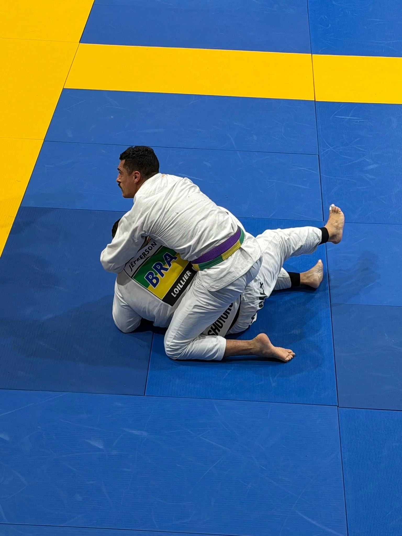 <em><strong>Javier M.</strong></em>